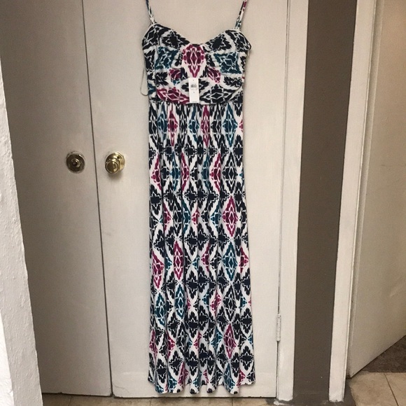 AnnTaylor Maxi Dress - Picture 5 of 9